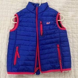 2T vineyard vine vest